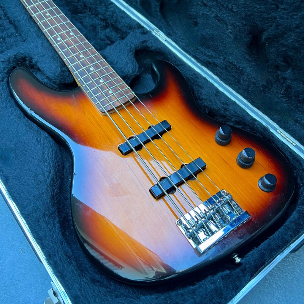 1994 Fender Jazz Bass Plus V 3Tone Sunburst (Lace Sensor, Kubicki