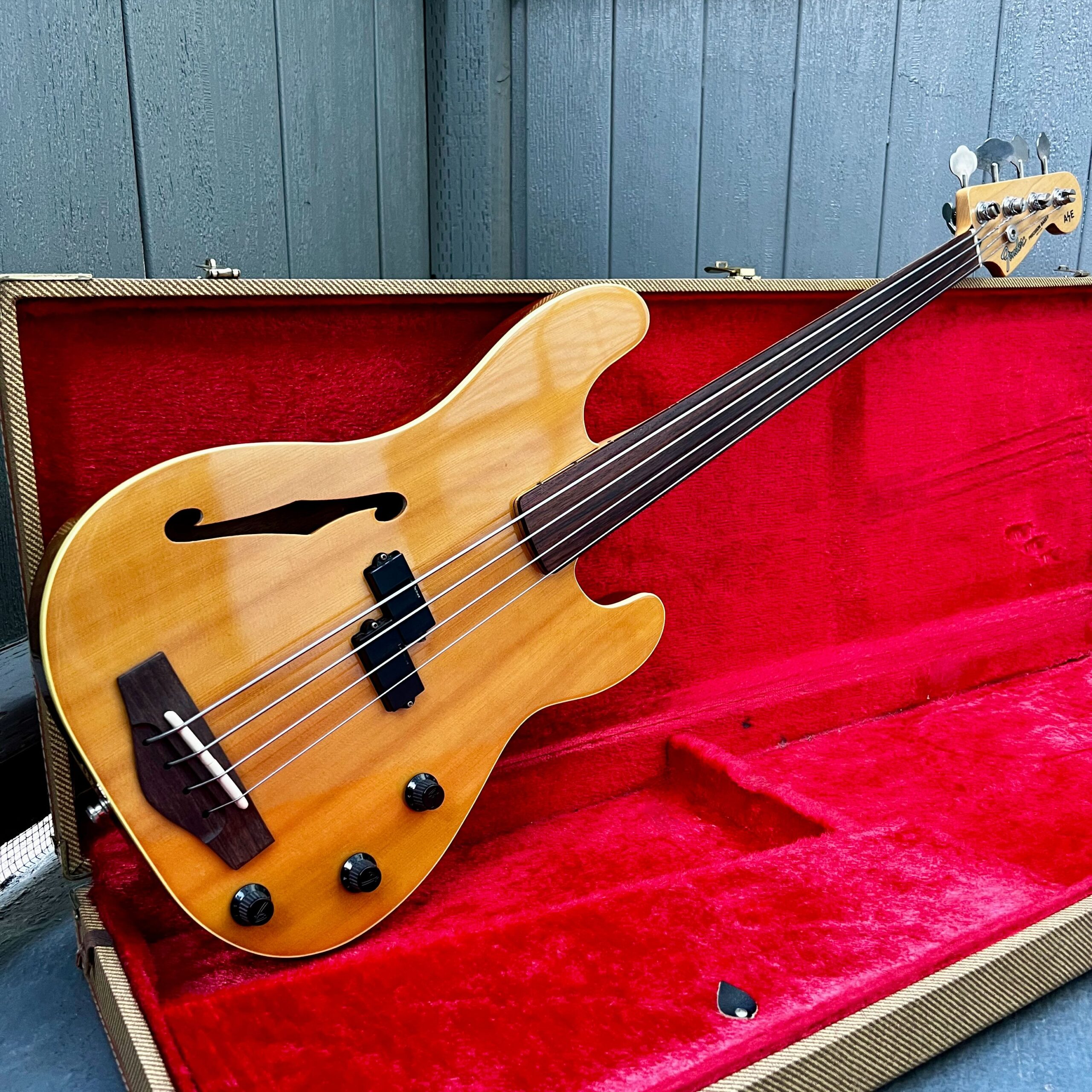 Fender PBAC-100 FL Electric-Acoustic Fretless Precision Bass Vintage  Natural MIJ