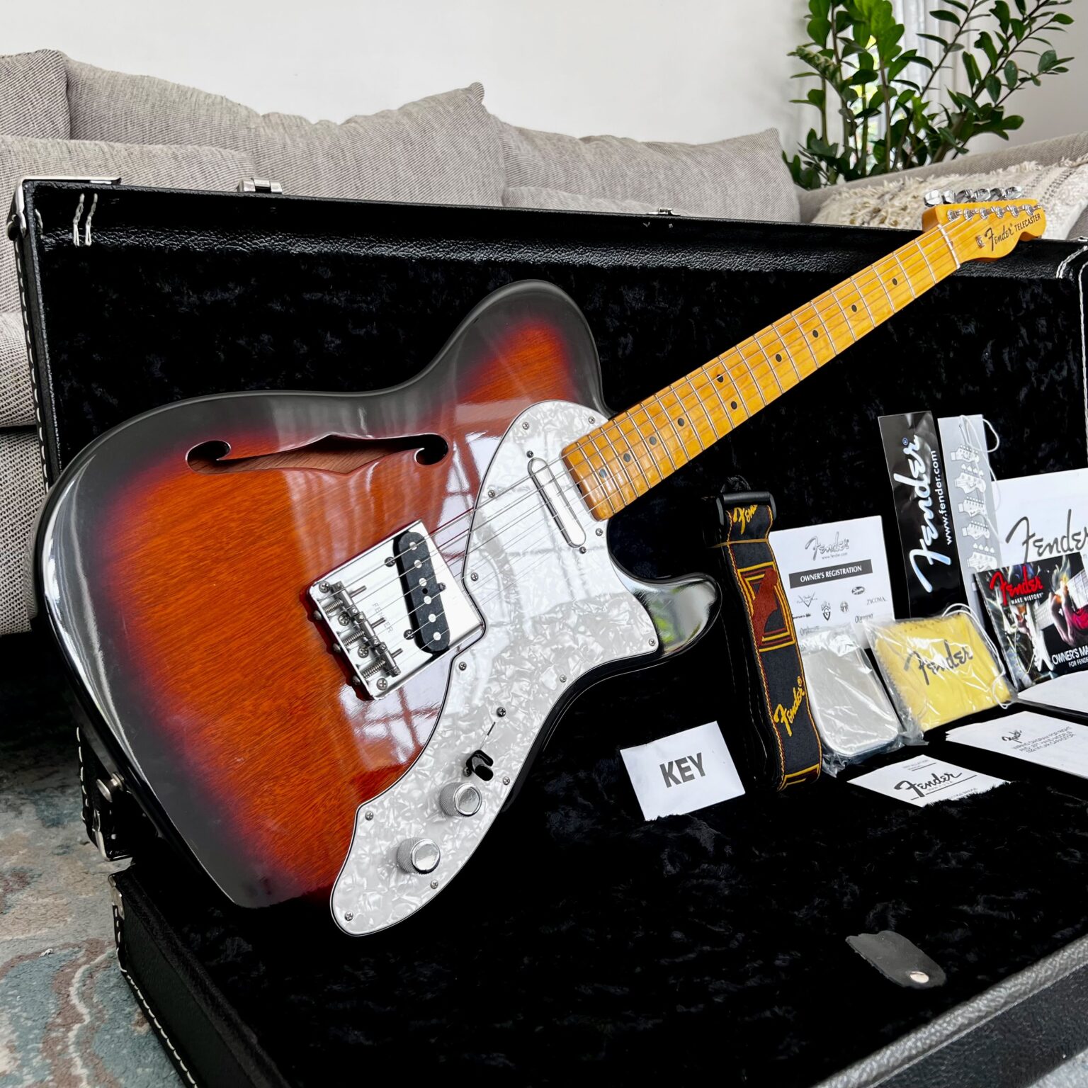 Fender American Vintage ’69 Telecaster Thinline Reissue 2-Color ...