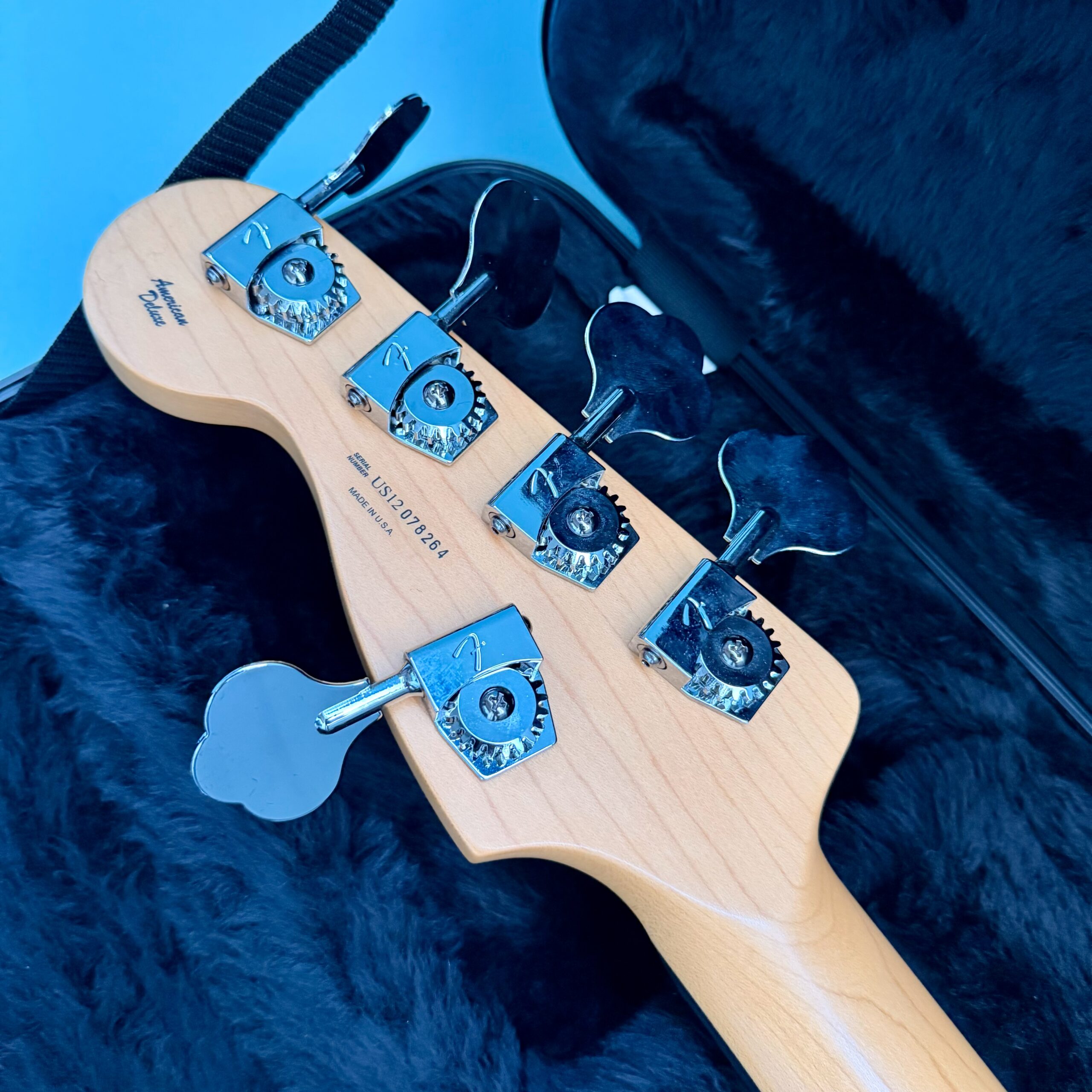 2012 Fender Am Dlx Jazz Bass V Black - 16