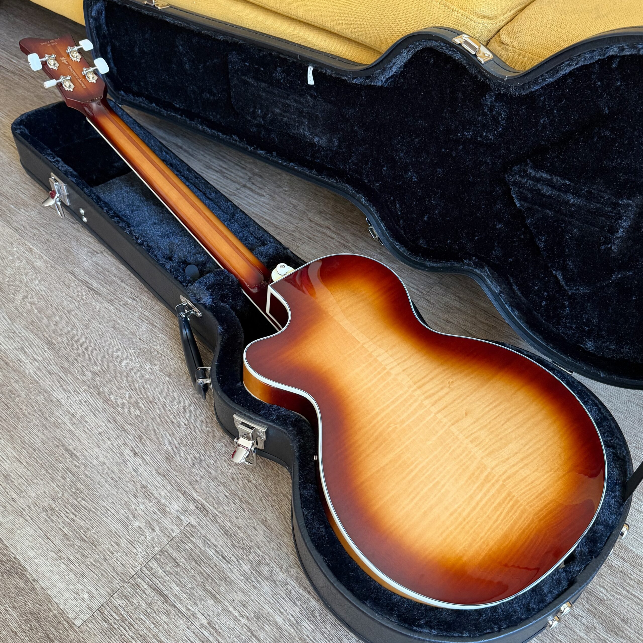 Hofner CT-500-2 Club SB w-OSHC - 18