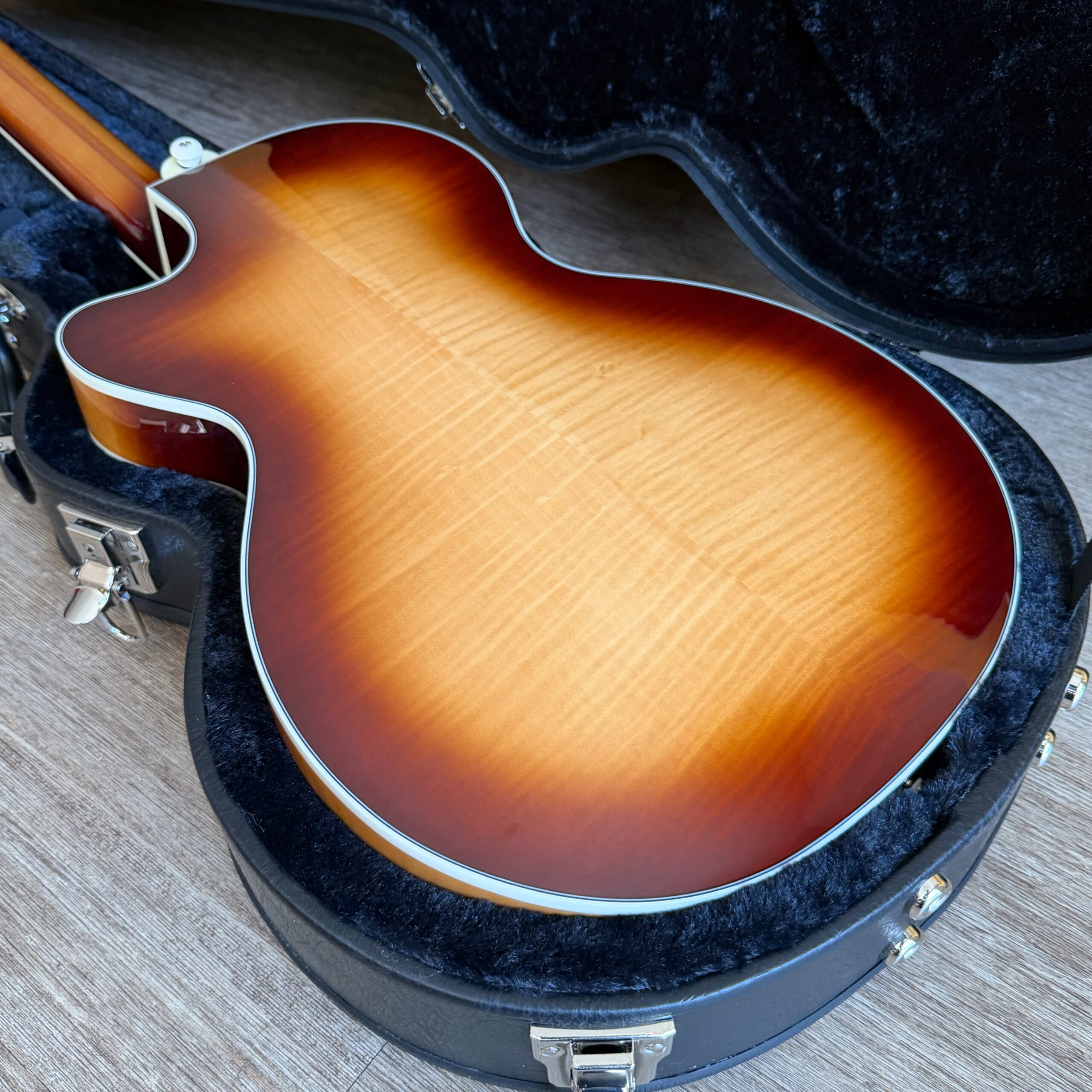 Hofner CT-500-2 Club SB w-OSHC - 19