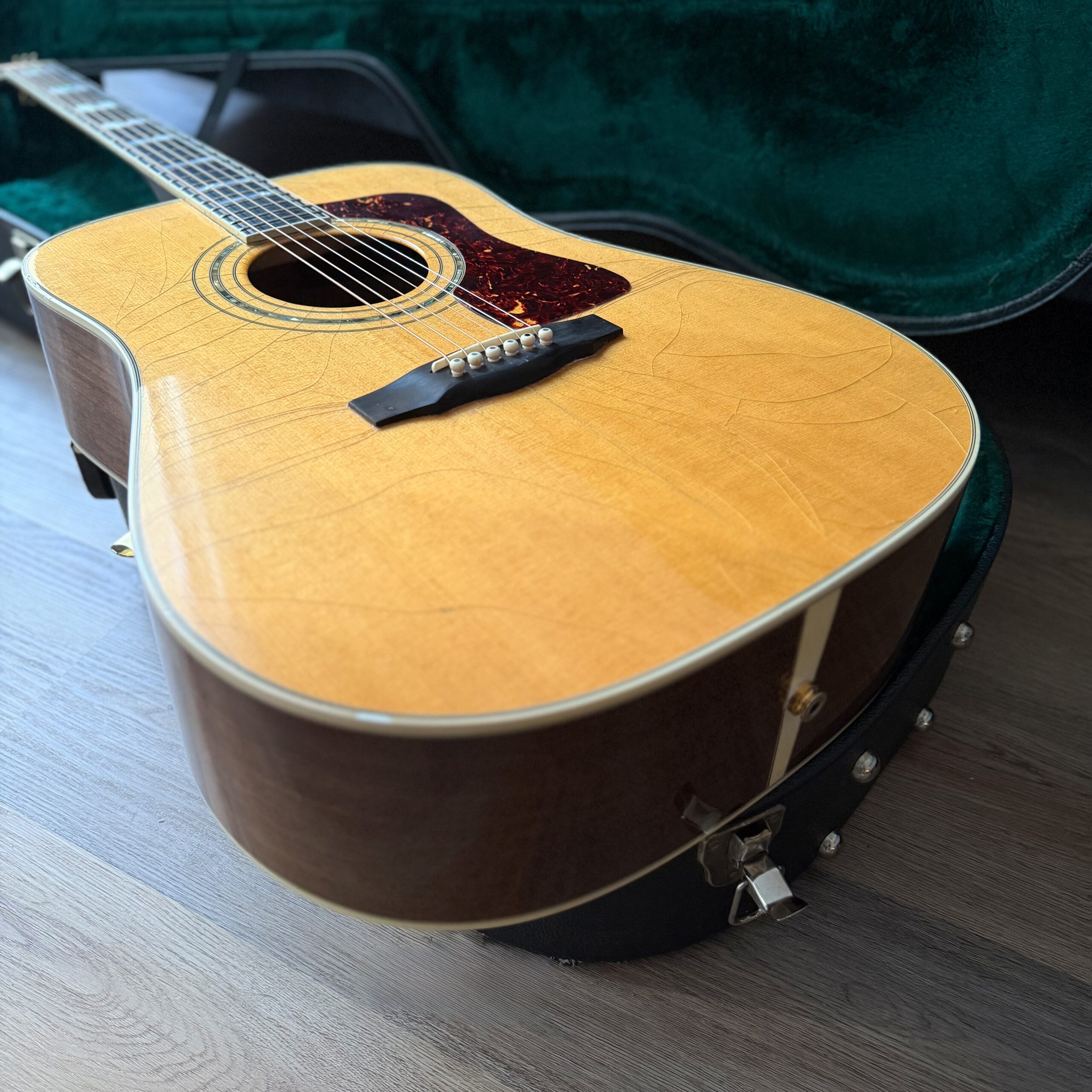 2005 Guild D55 - 8