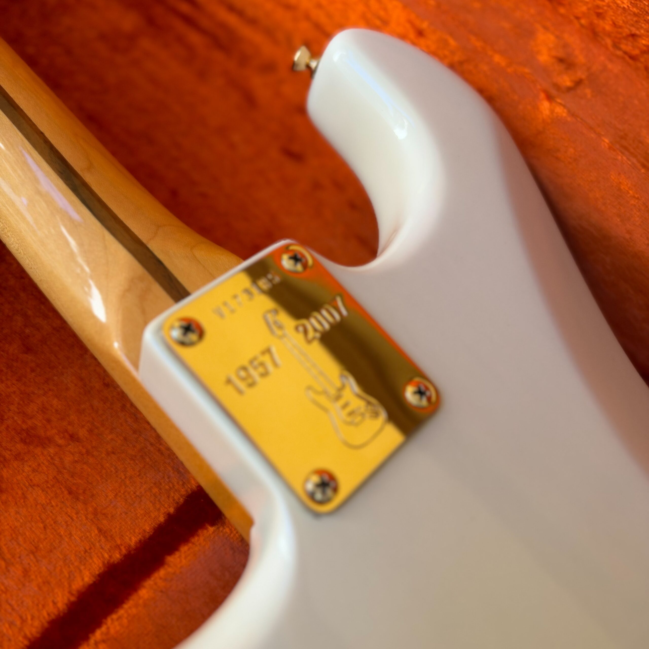 2007 Fender 50th Anniv Mary Kay Stratocaster Blonde - 15