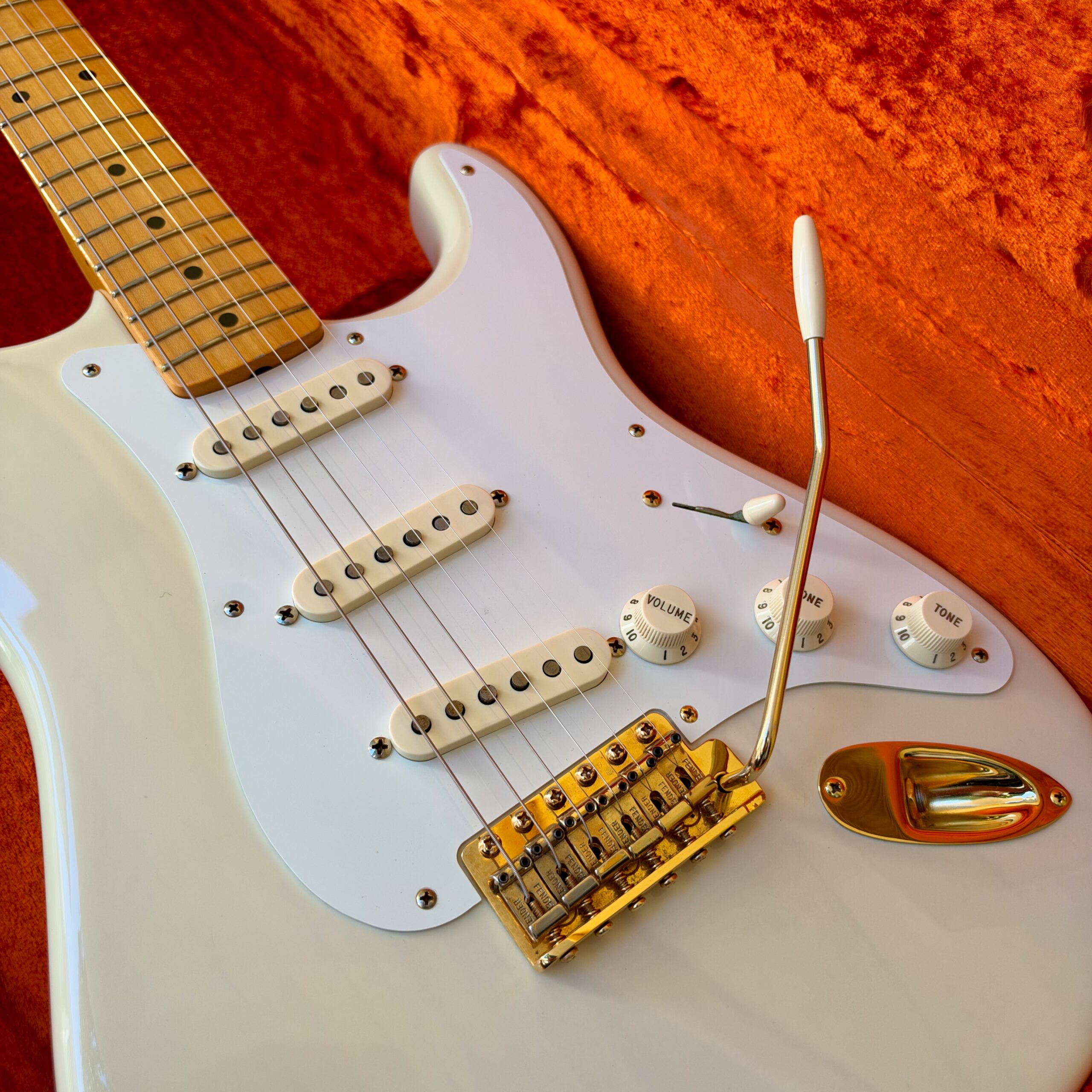 2007 Fender 50th Anniv Mary Kay Stratocaster Blonde - 6